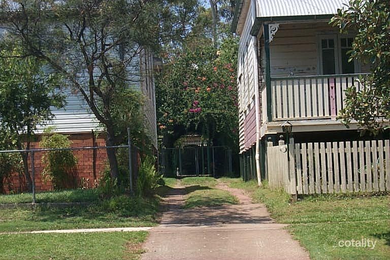 56 Yundah St, Shorncliffe, QLD 4017