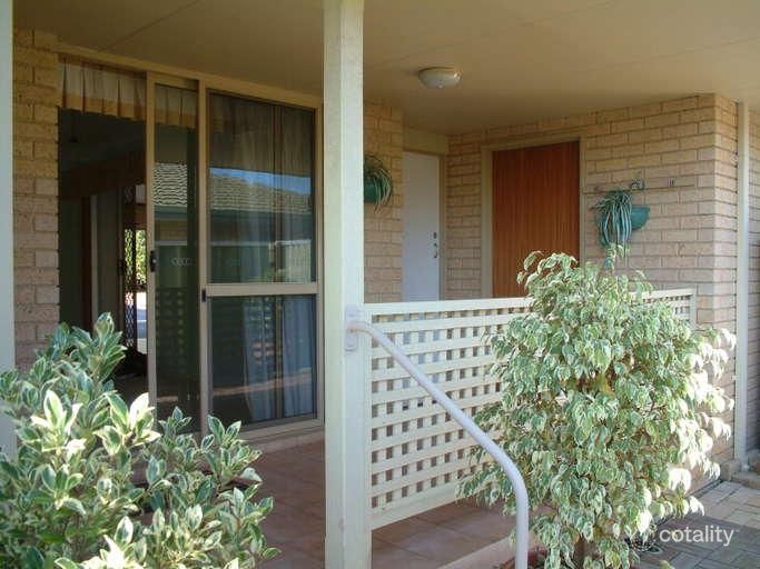 2/15 North Rd, Mira Mar, WA 6330