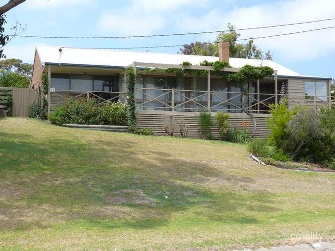 15 Western Bvd, Raymond Island, VIC 3880