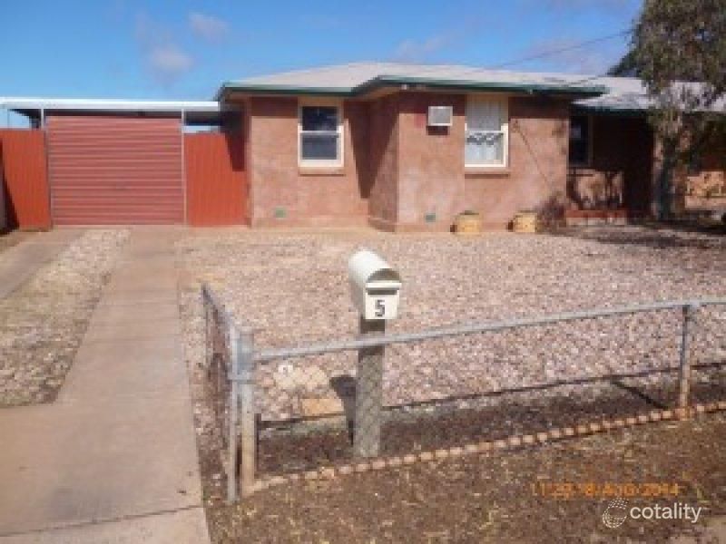 5 Sandery St, Whyalla Stuart, SA 5608