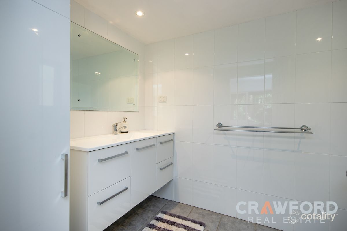 32 Mountain View Pde, New Lambton Heights, NSW 2305