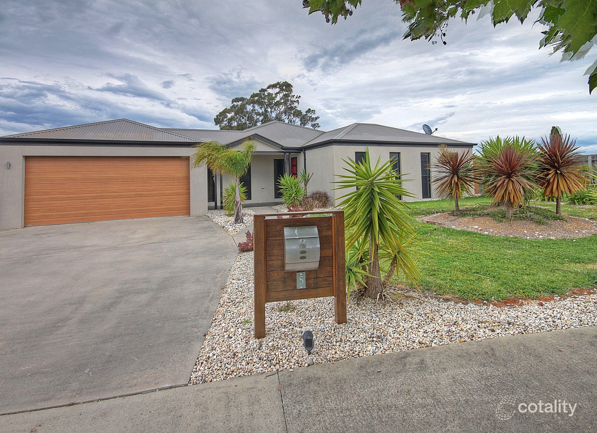 5 Sunset Bvd, Paynesville, VIC 3880