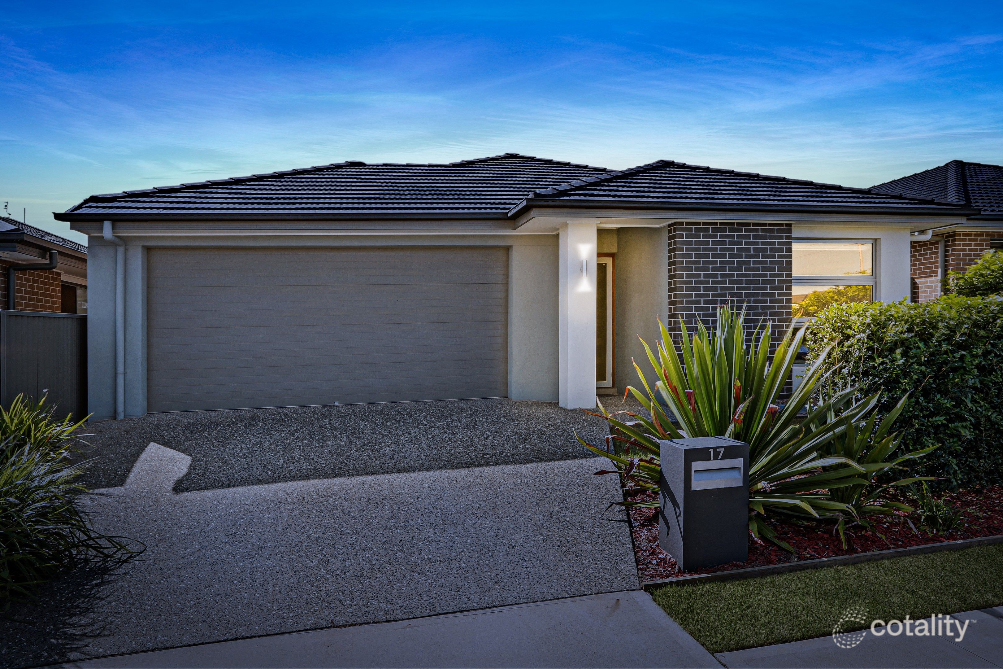 17 Goodluck Cct, Cobbitty, NSW 2570