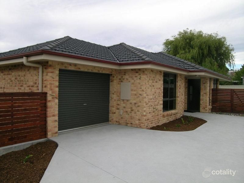 2/11a Middle Rd, Devonport, TAS 7310