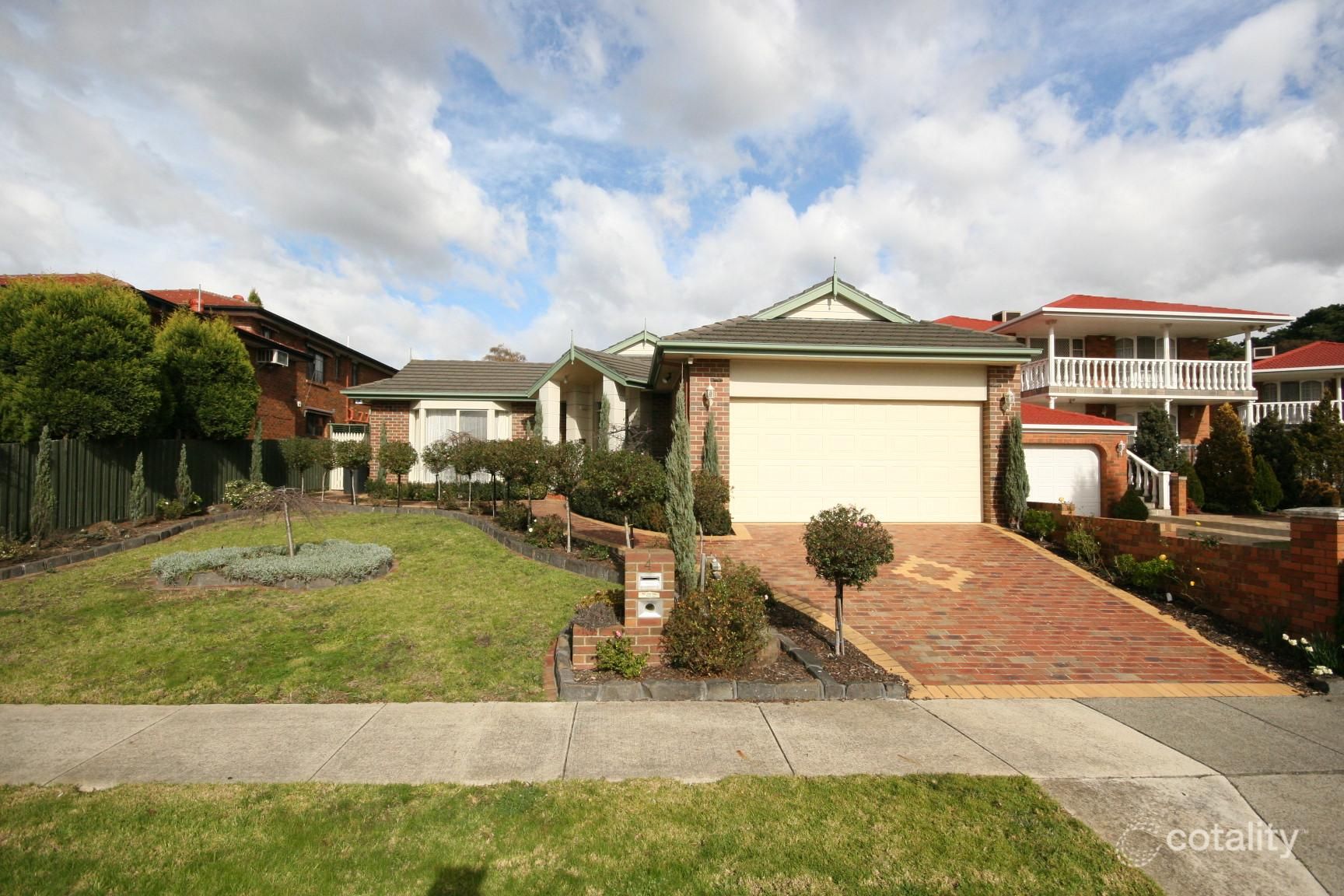 4 Miriam Cl, Wantirna South, VIC 3152
