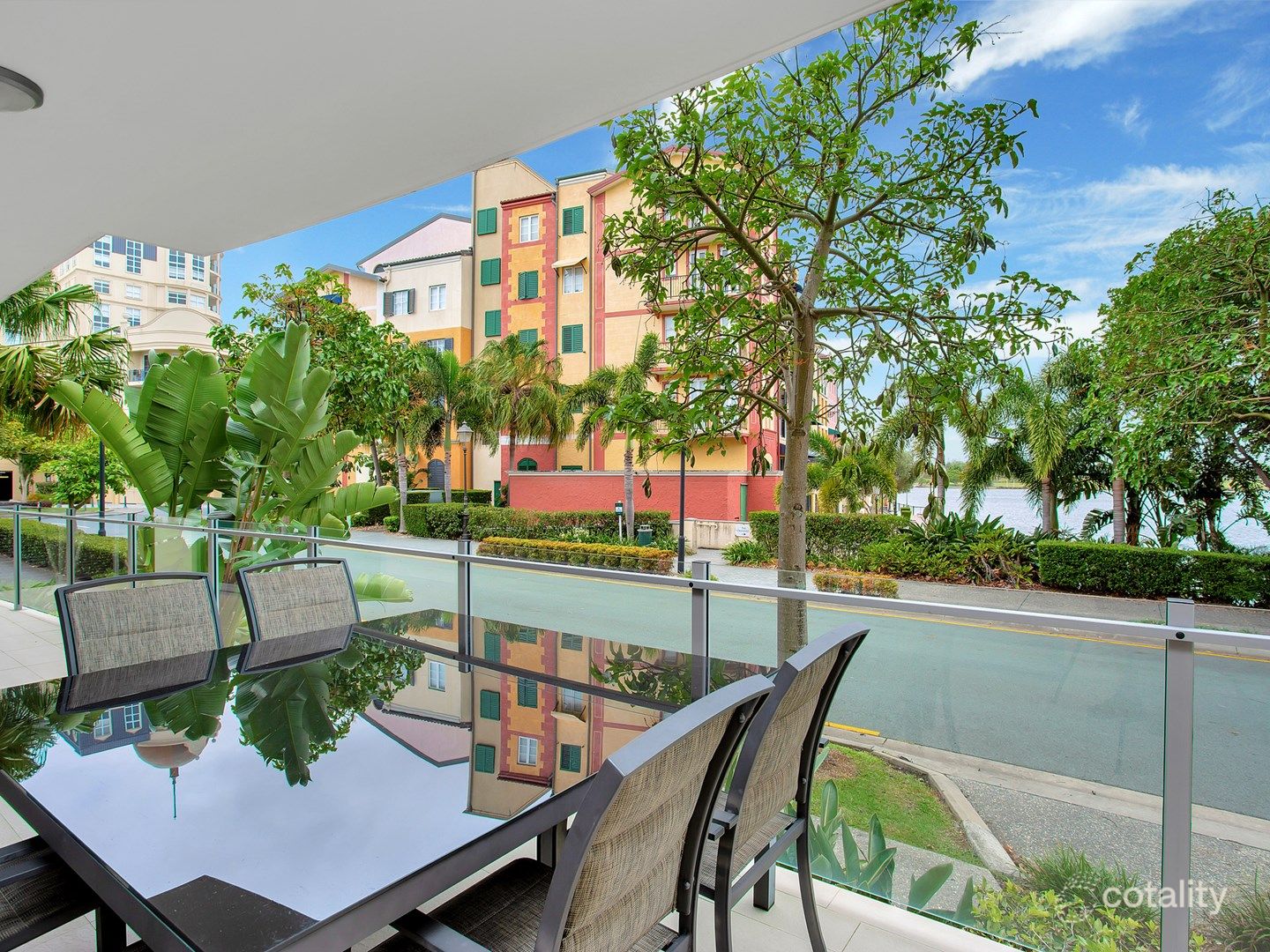 1/3046 Quay South Dr, Carrara, QLD 4211