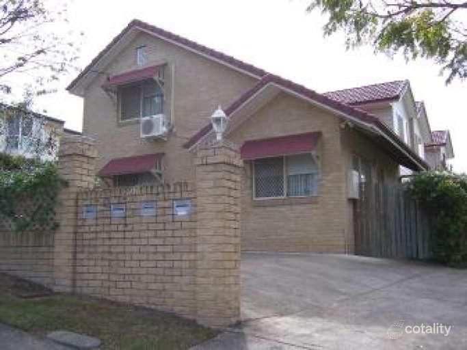 2/32 Bindaree St, Greenslopes, QLD 4120