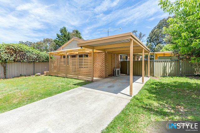 16 Downward Pl, Kambah, ACT 2902