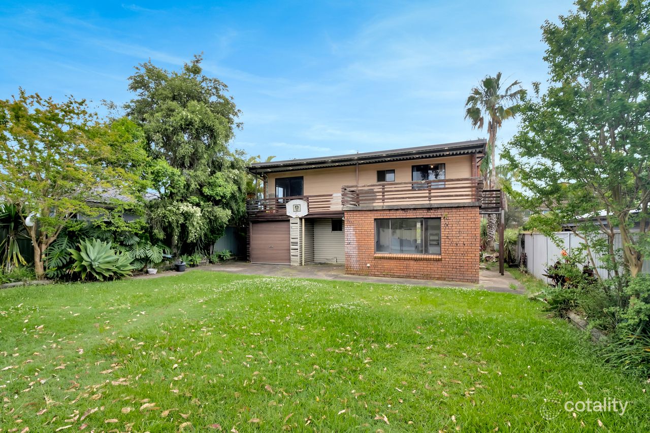 14 Erin Ave, Berkeley Vale, NSW 2261