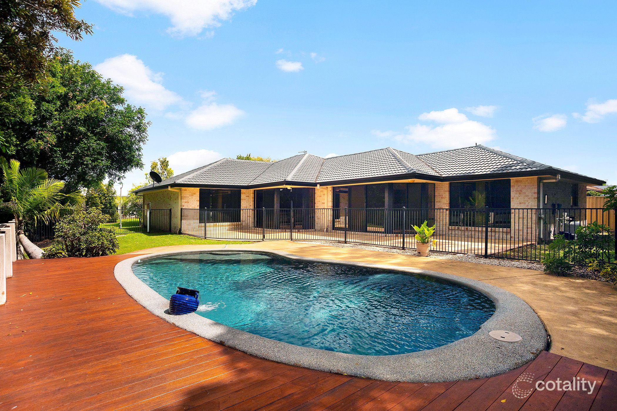 38 Undanbi Pl, Pelican Waters, QLD 4551