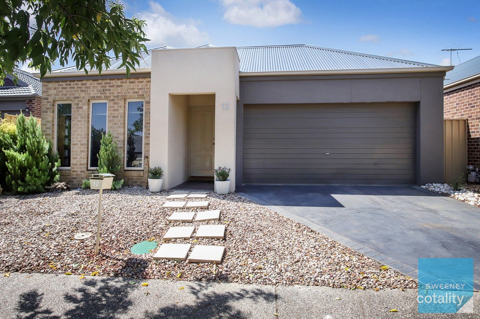 12 Cook St, Caroline Springs, VIC 3023