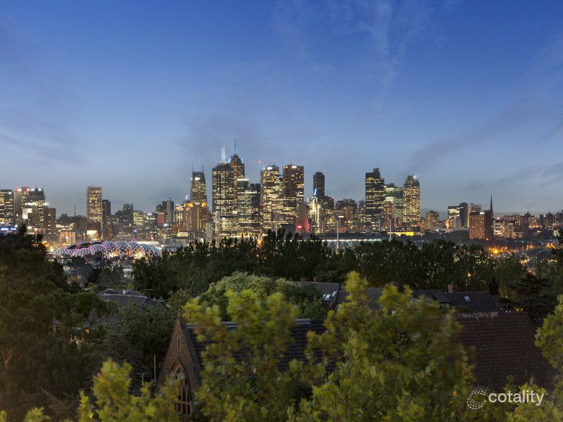 15/16 Woorigoleen Rd, Toorak, VIC 3142