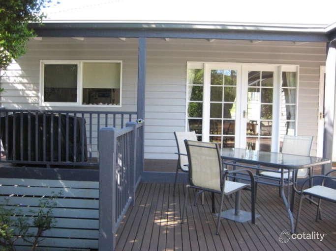 6 Henry St, Blairgowrie, VIC 3942