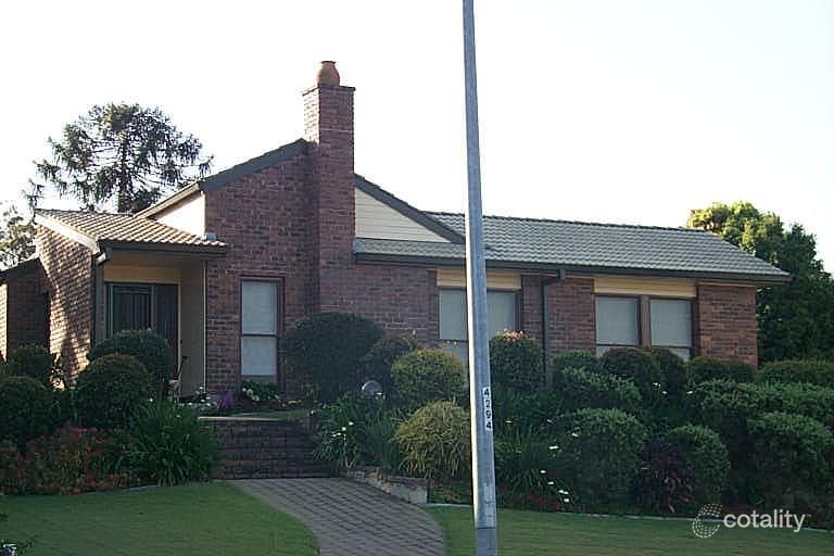 5 Carnoustie Ct, Indooroopilly, QLD 4068