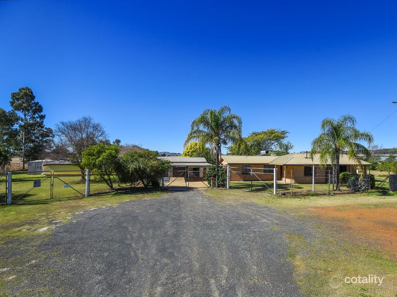 92-100 Hamlyn Rd, Oakey, QLD 4401
