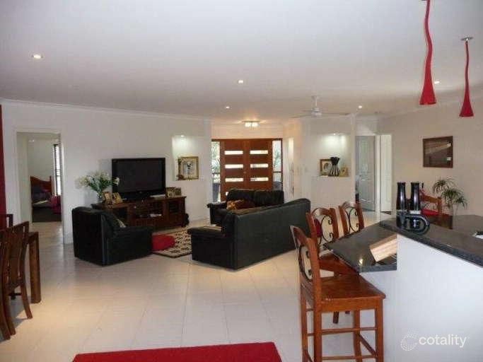 10 Pacific Pl, Beerwah, QLD 4519