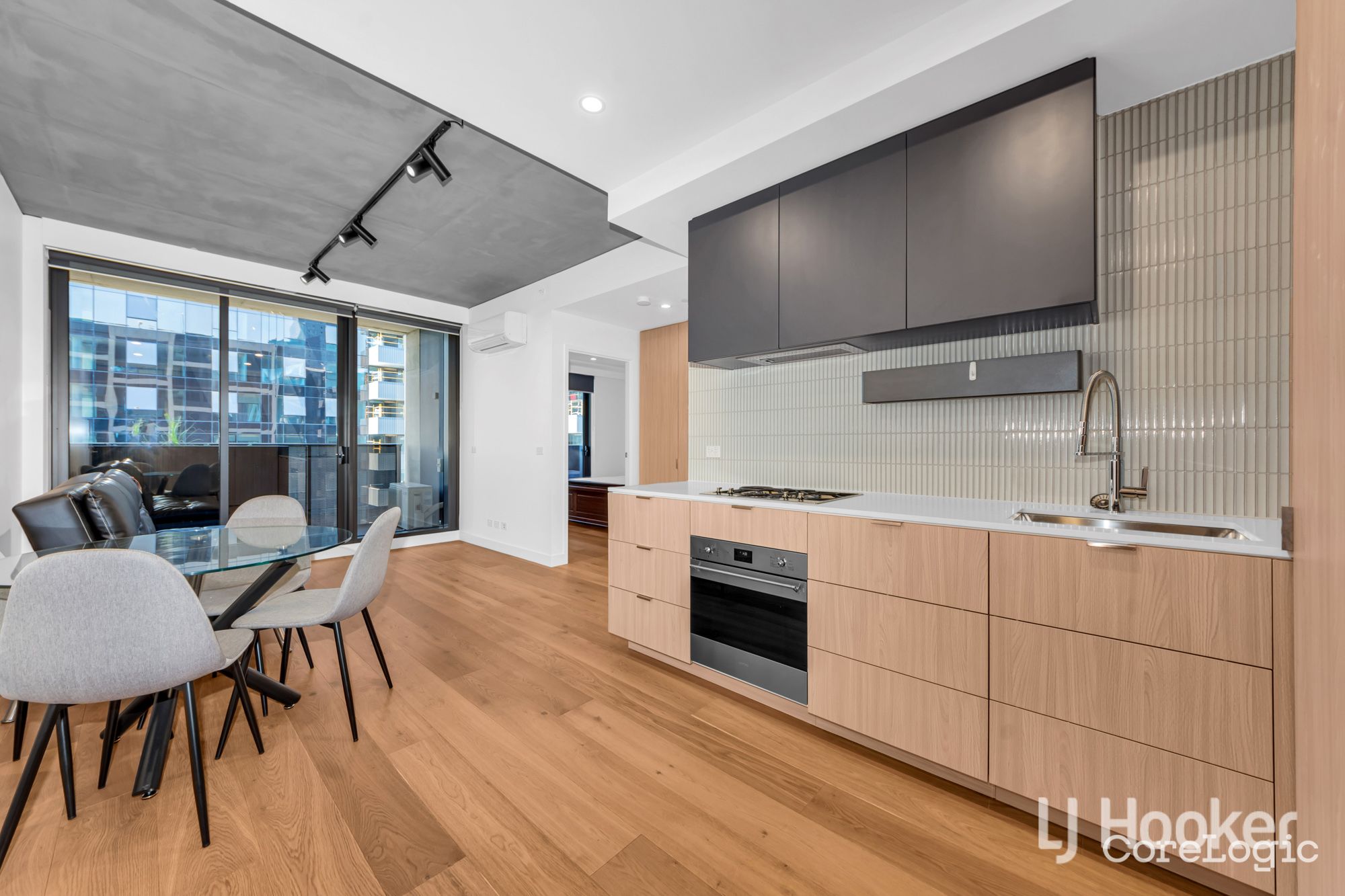 1302/387-395 Docklands Dr, Docklands, VIC 3008