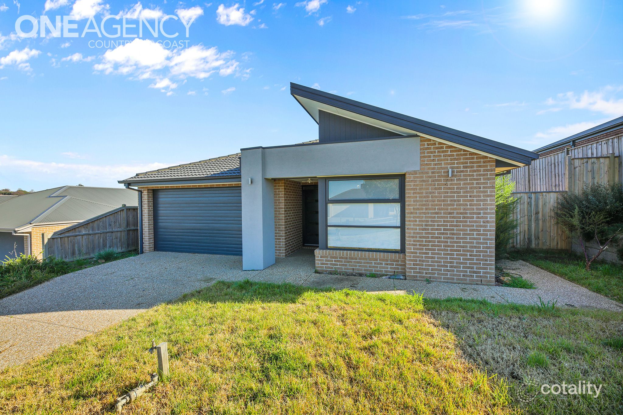 14 Redleaf Ave, Warragul, VIC 3820