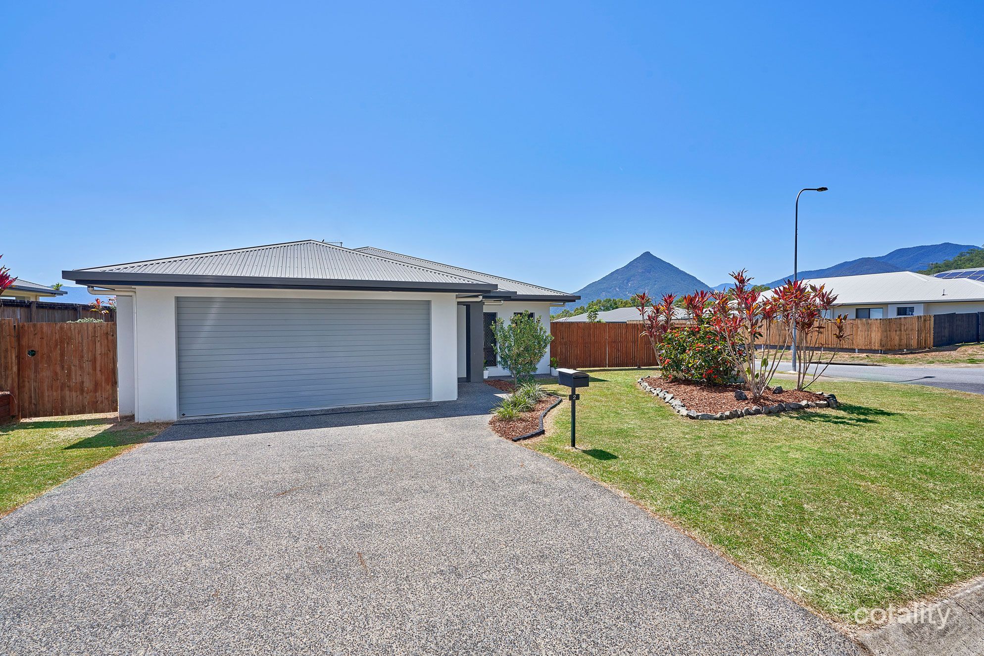 2 Cronin Cl, Gordonvale, QLD 4865