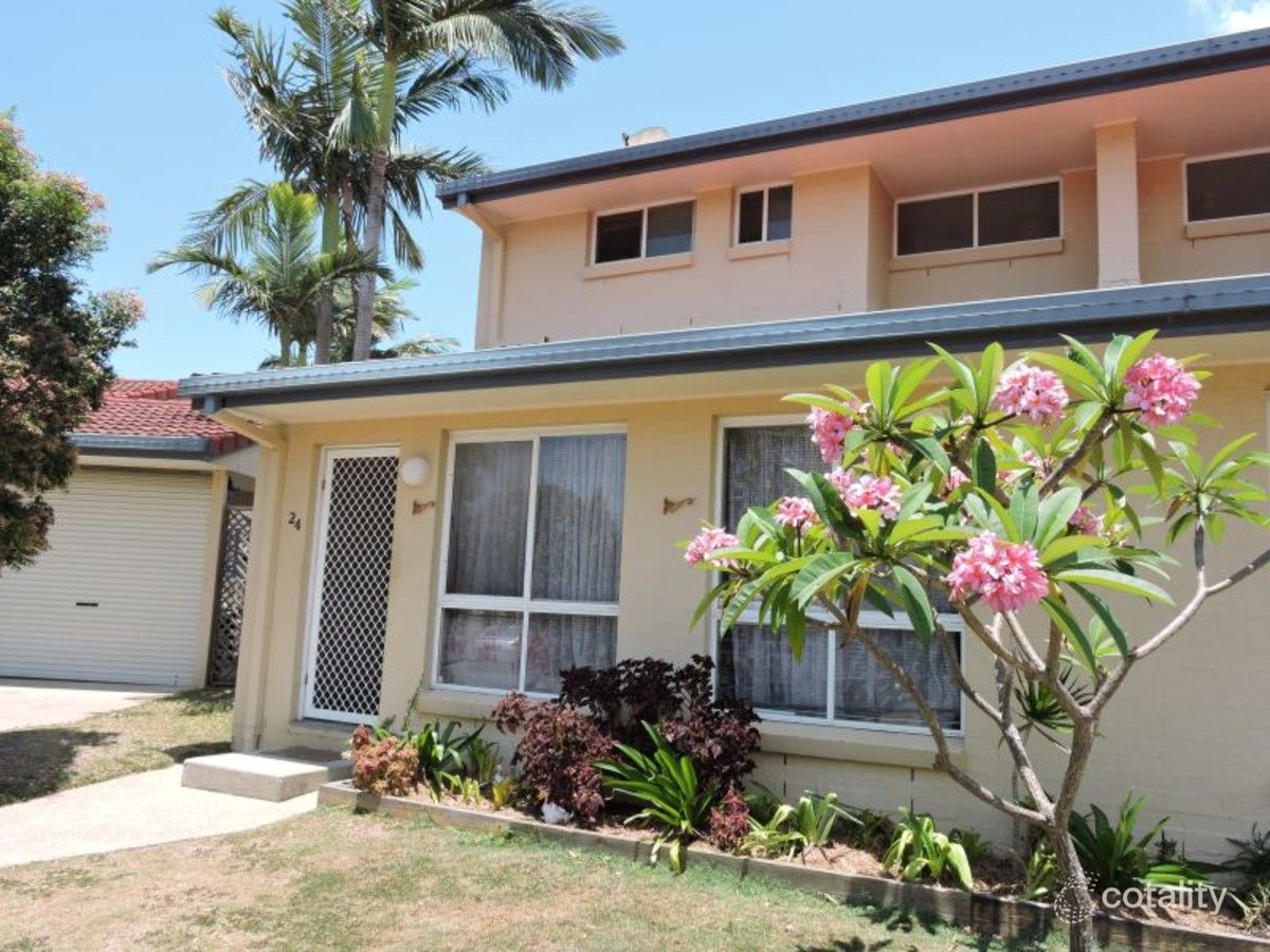 24/13-17 Brown St, Labrador, QLD 4215