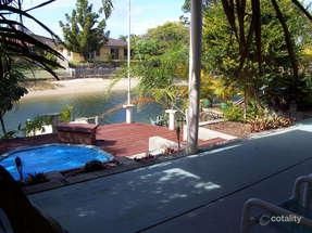 18 Summerland Key, Broadbeach Waters, QLD 4218