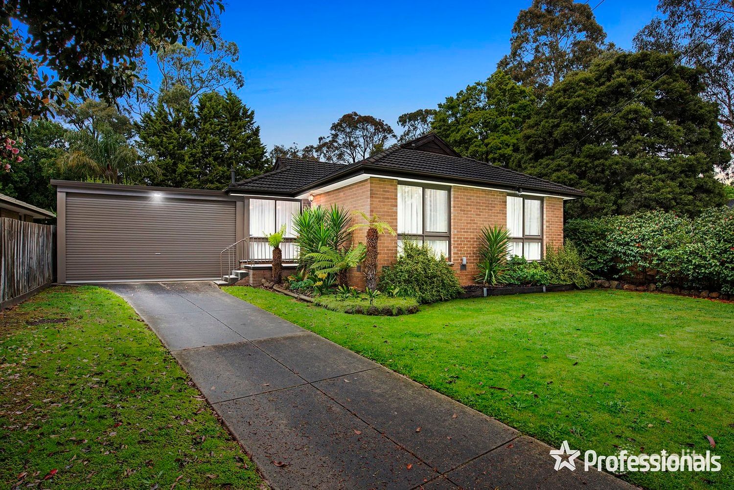 54 Barclay Ave, Croydon, VIC 3136