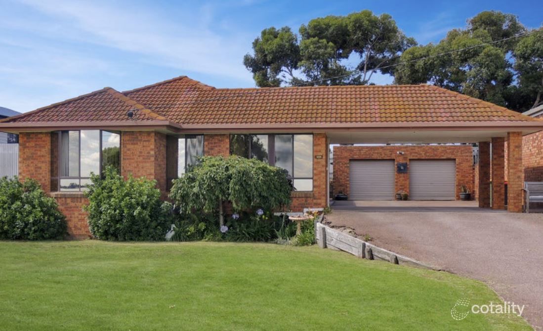 355 Lakeside Dr, Lake Boga, VIC 3584