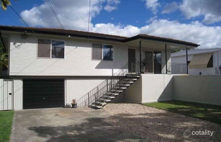 82 Ashton St, Kingston, QLD 4114