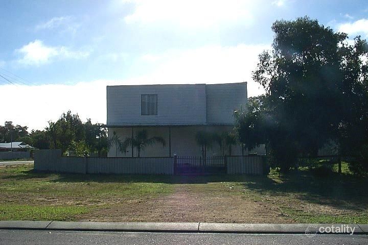 12 Estuary Pl, Wannanup, WA 6210