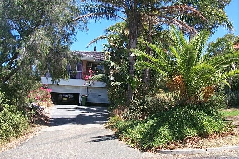 7 Dandaloo Rd, City Beach, WA 6015