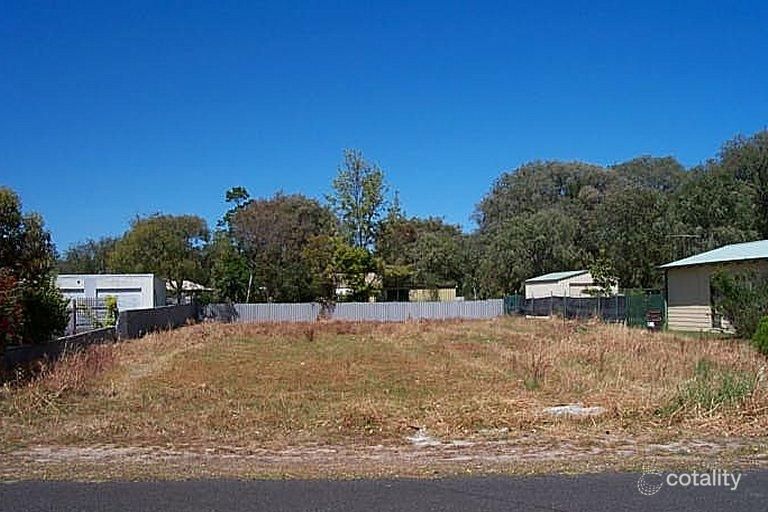 12 John St, Abbey, WA 6280