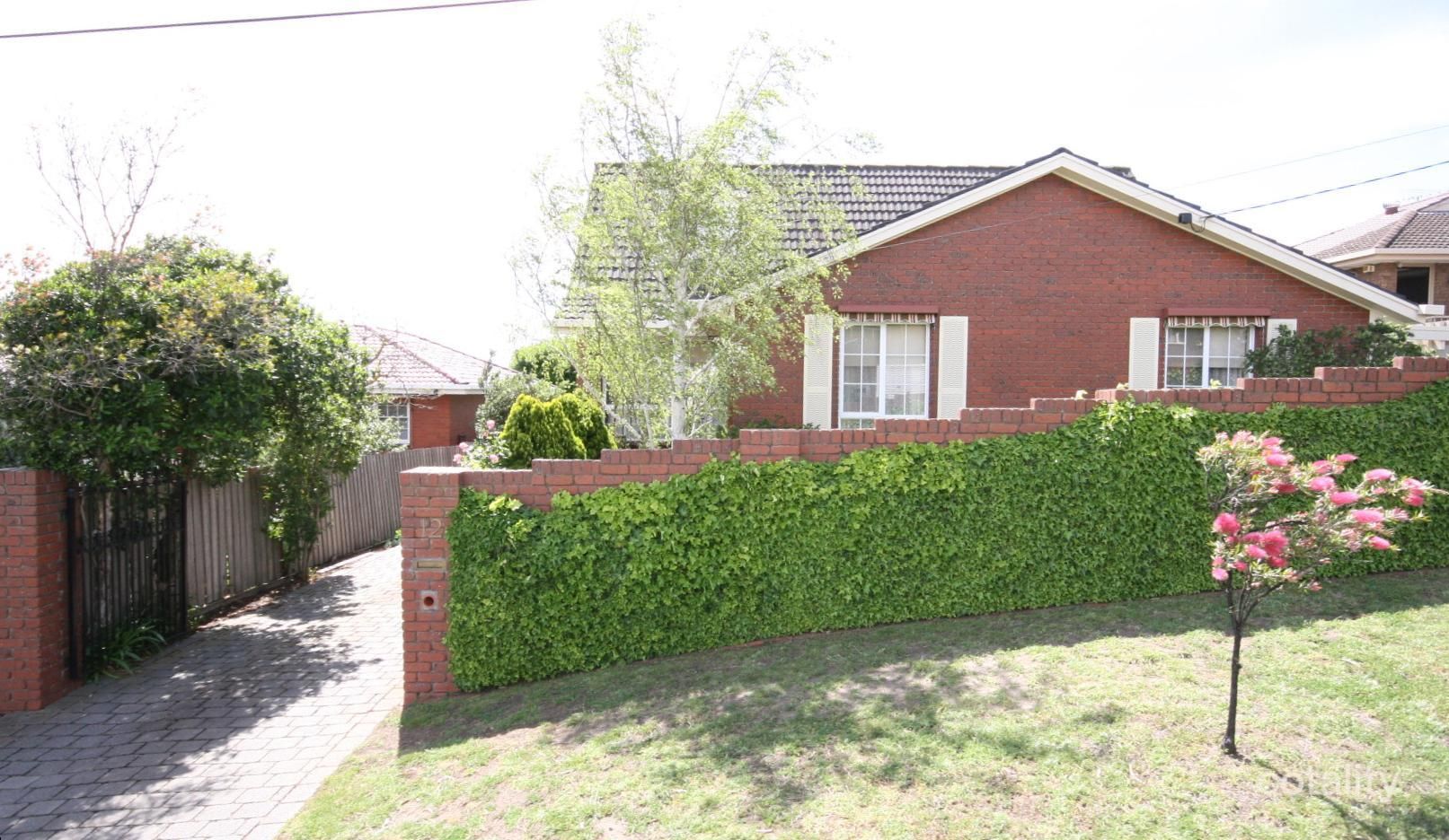 12 St Cloud Ct, Highton, VIC 3216