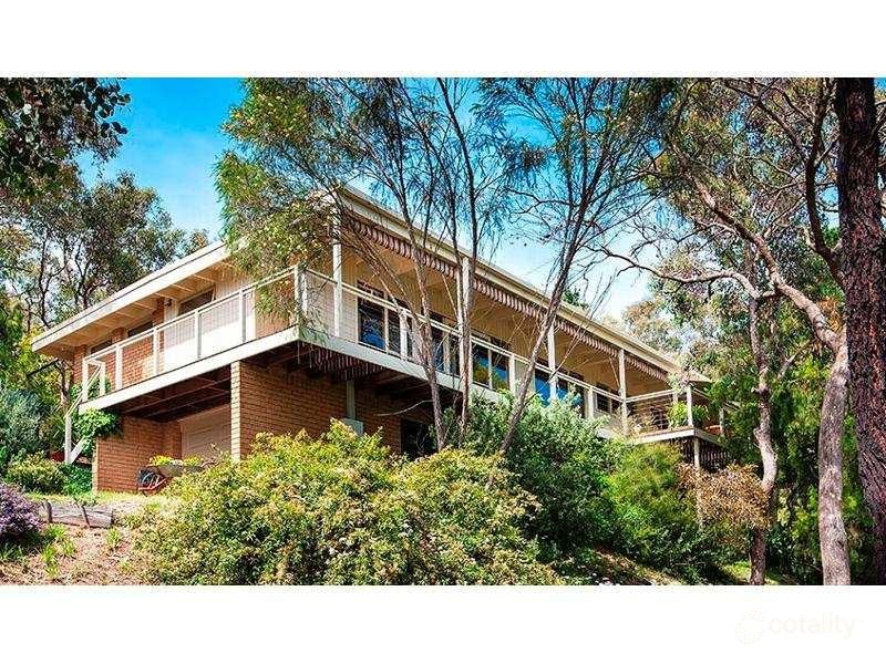 34 Hillcrest Rd, Hurstbridge, VIC 3099