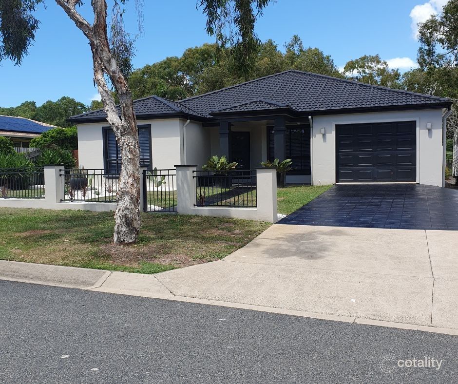 11 Alison St, Slade Point, QLD 4740