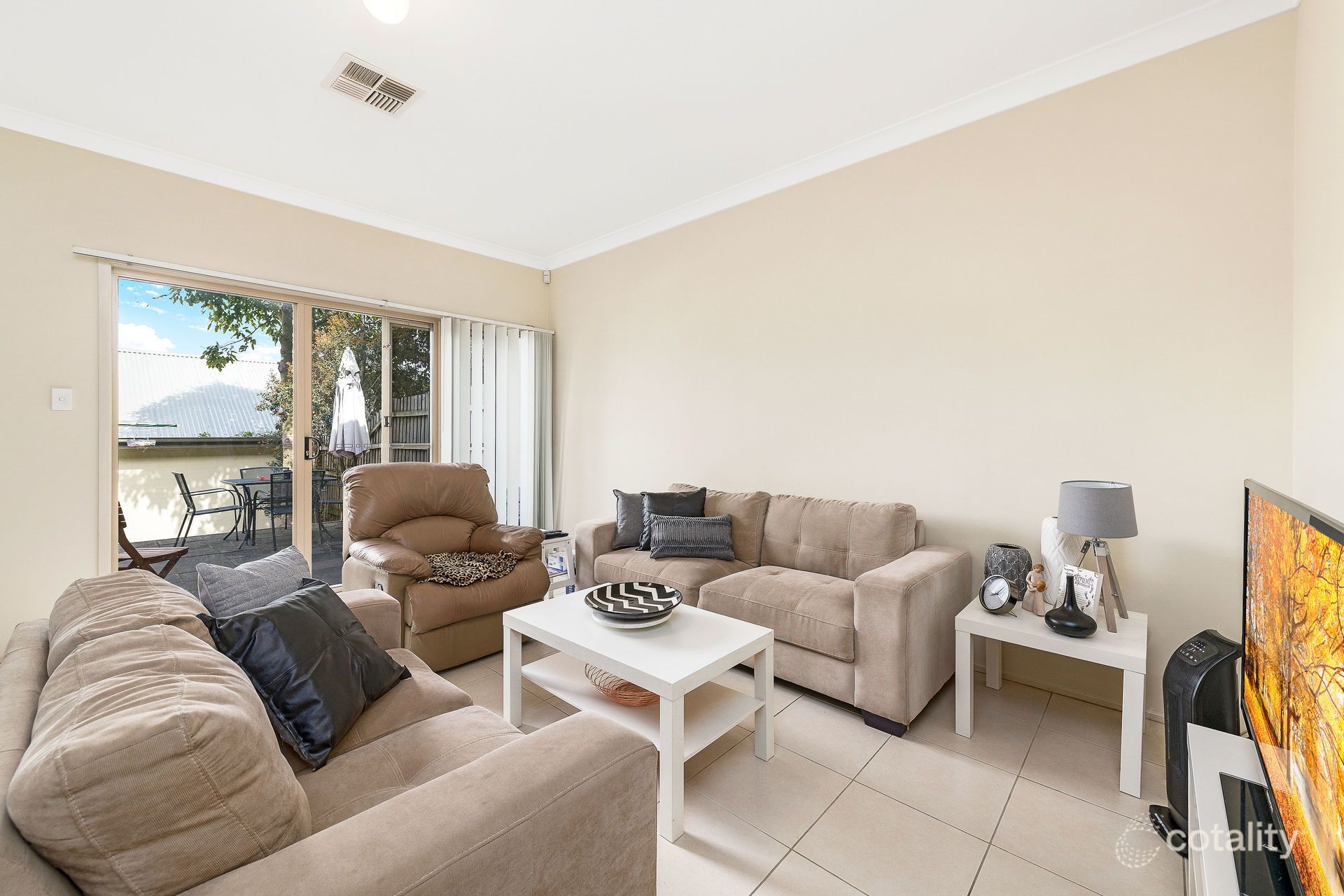 5 Trotter St, Elderslie, NSW 2570