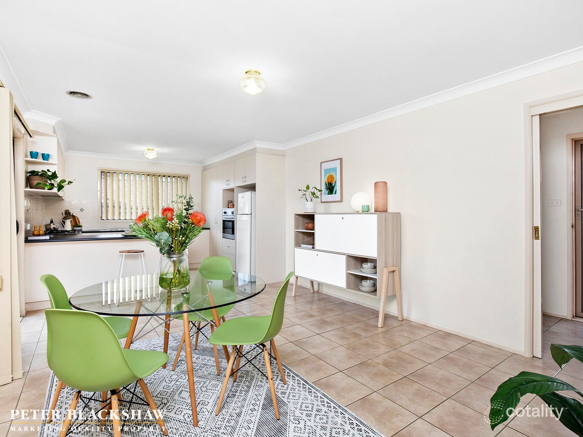 4/30 Hugh Mckay Cres, Dunlop, ACT 2615