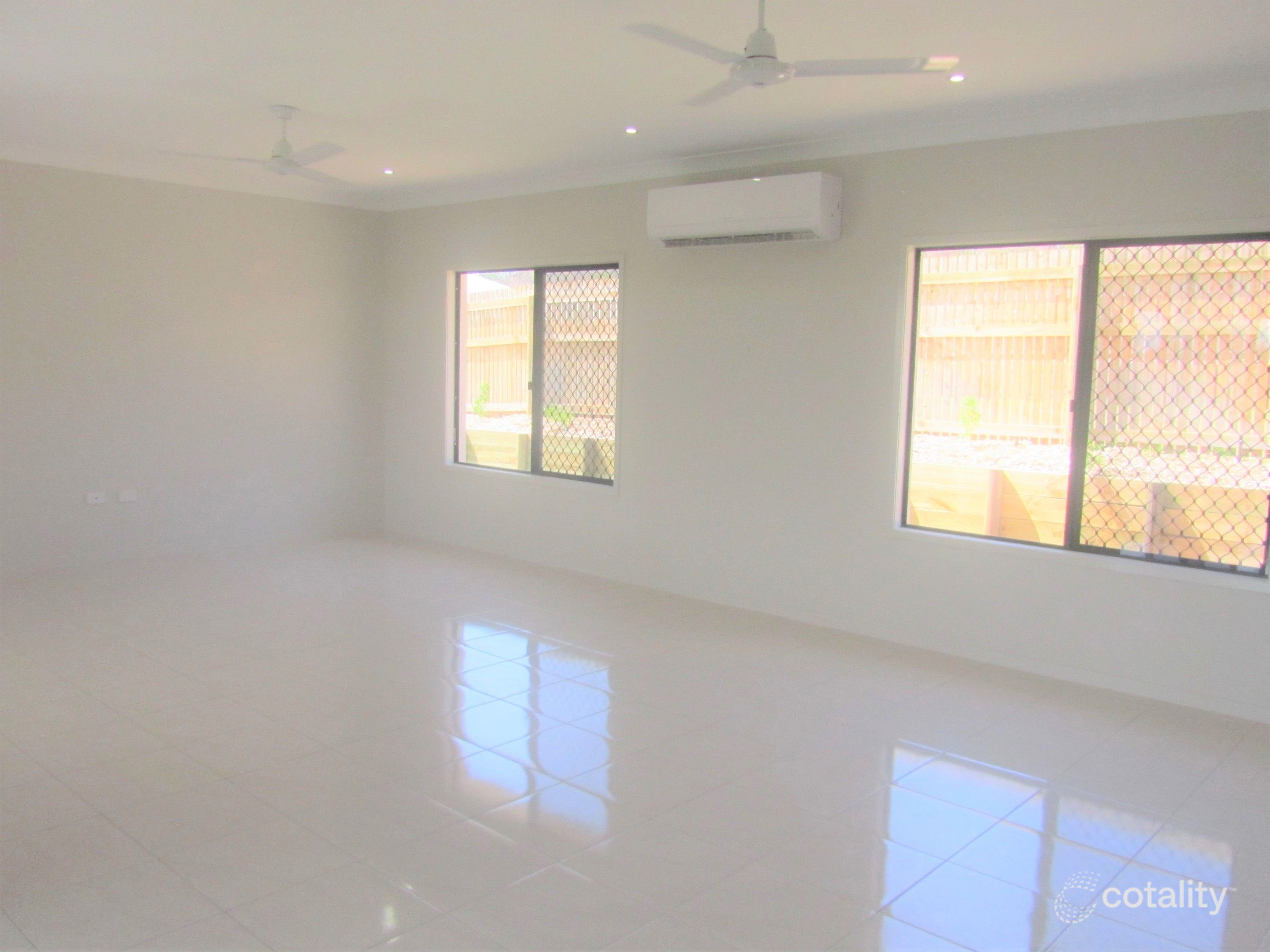 32 Franklin Dr, Mount Louisa, QLD 4814