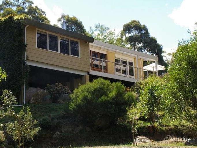 670 Gap Rd, Riddells Creek, VIC 3431