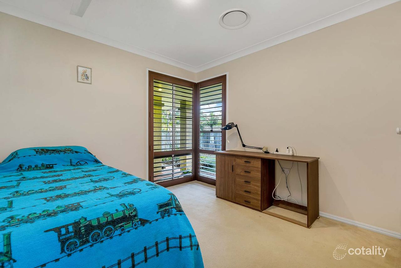 16 Pohlmann Ct, Scarness, QLD 4655