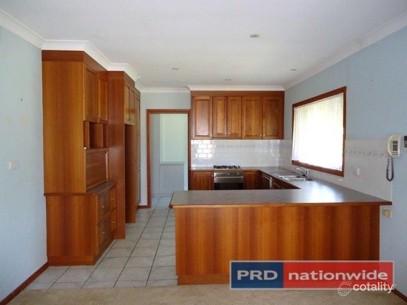 4 Travers St, Adelong, NSW 2729