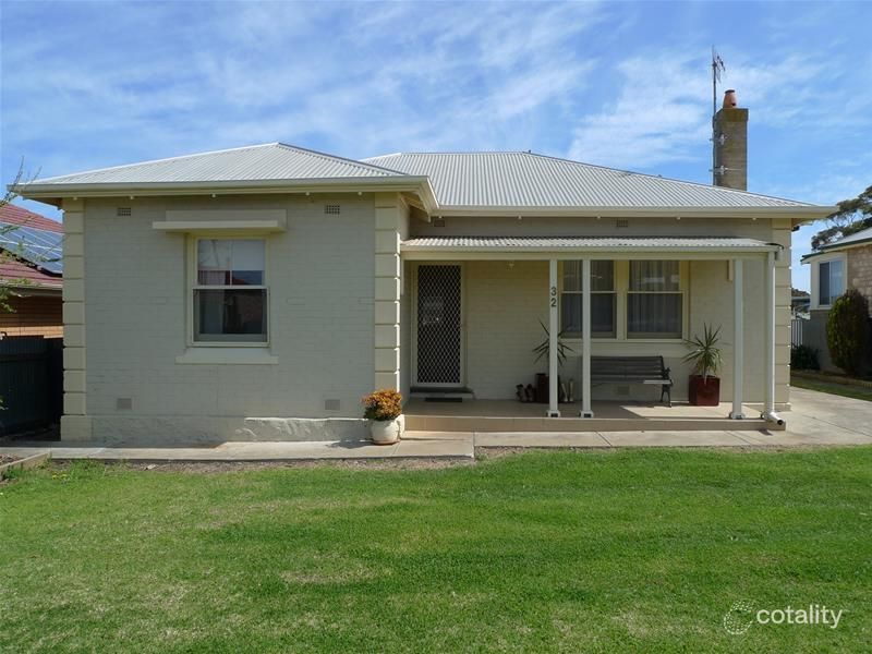 32 Walter St, Maitland, SA 5573