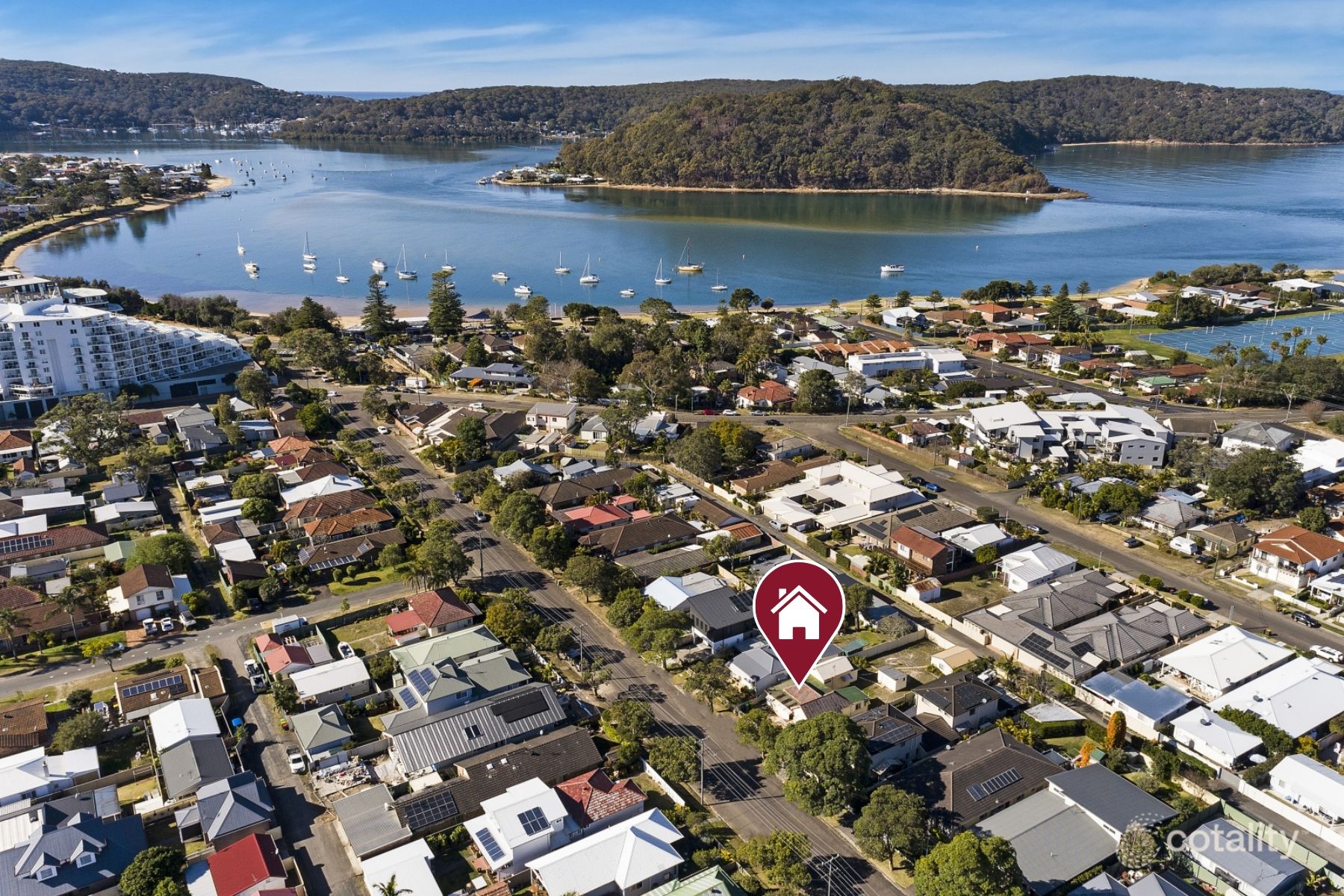 30 Beach St, Ettalong Beach, NSW 2257