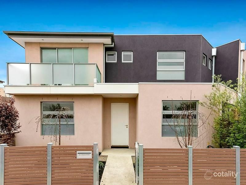 1/30 Sydenham St, Seddon, VIC 3011