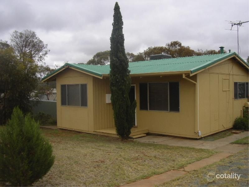 4 John Morgan St, Kambalda East, WA 6442