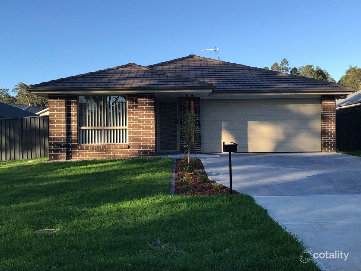 7 Stanhope Cres, Wadalba, NSW 2259