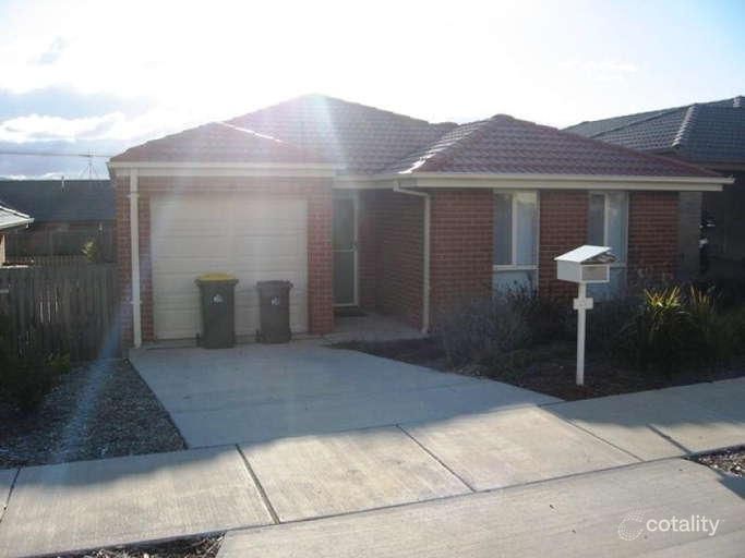3 Dagmar Berne St, Macgregor, ACT 2615