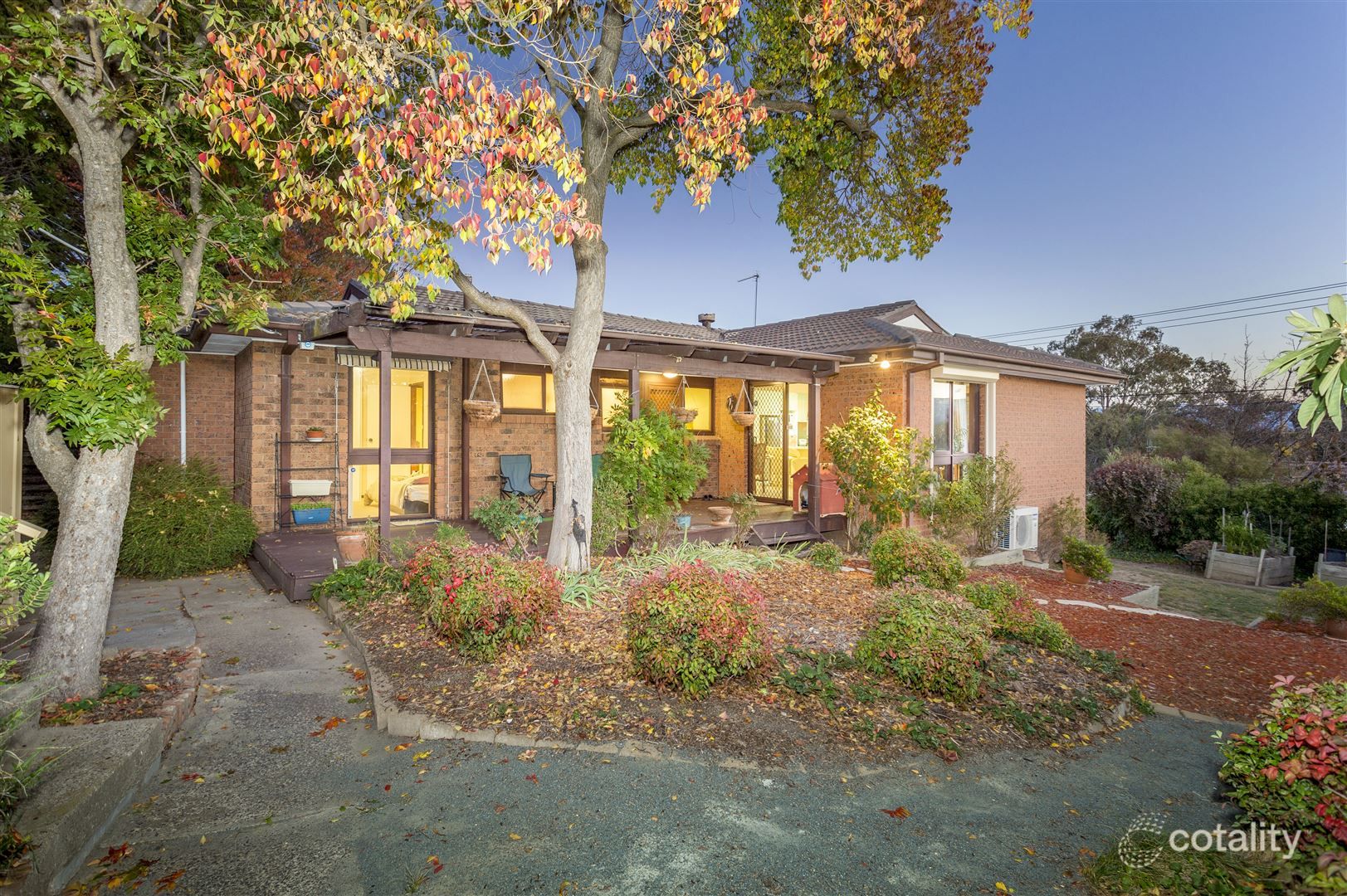 42 Illingworth St, Wanniassa, ACT 2903