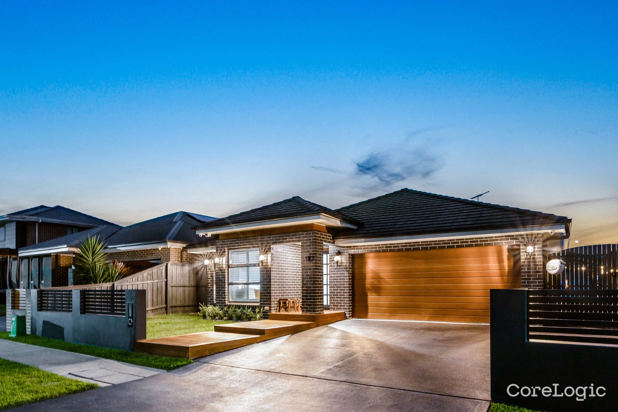 17 Macksville St, Carnes Hill, NSW 2171