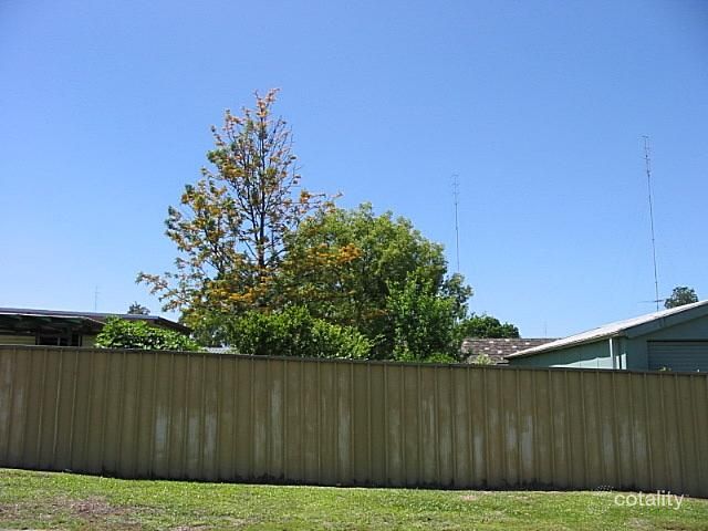 2 Maple St, Cardiff, NSW 2285