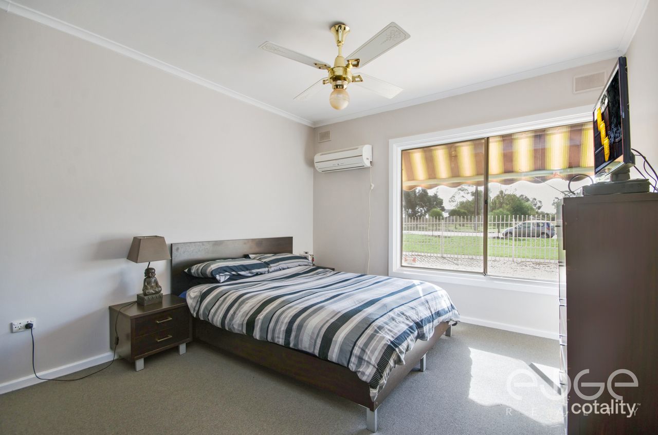 11 Petherton Rd, Davoren Park, SA 5113
